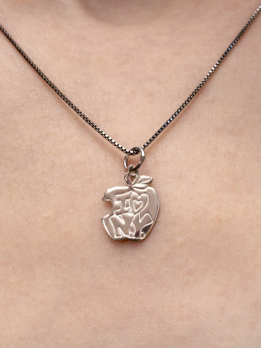 Pied a Terre silver I heart ny apple charm